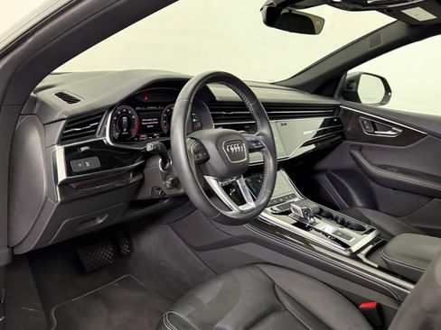 Used 2023 Audi Q8 Premium Plus w/ Premium Plus Package image 4