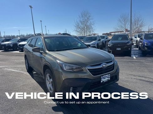 Used 2020 Subaru Outback Premium image 1