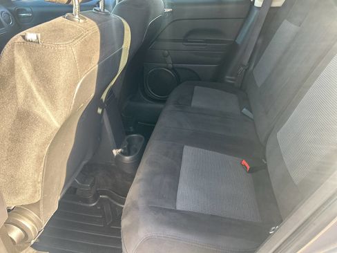 Used 2017 Jeep Patriot Sport w/ Tire & Wheel Group image 16