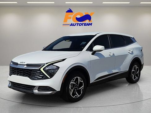 Used 2023 Kia Sportage LX FWD image 1