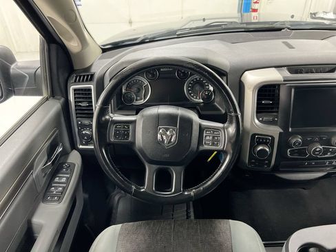 Used 2019 RAM 1500 Big Horn AWD/4WD image 11