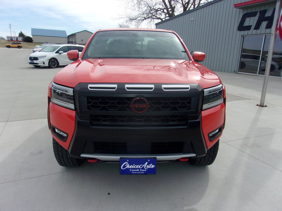 Used 2025 Nissan Frontier PRO-4X AWD/4WD image 6