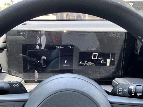 Used 2025 Nissan Kicks S FWD image 22