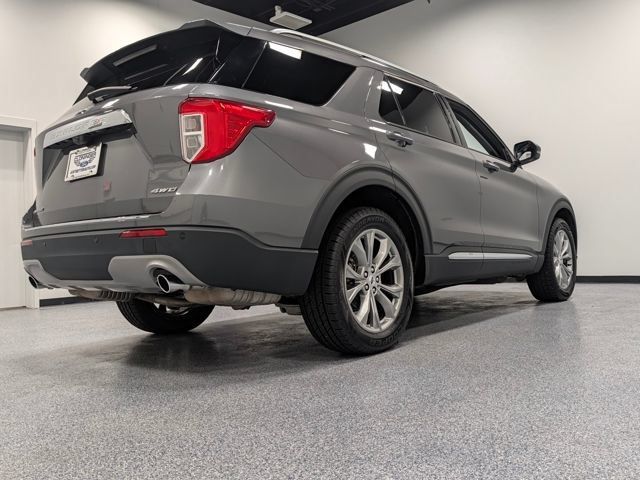 Used 2023 Ford Explorer Limited w/ Equipment Group 301A AWD/4WD image 8