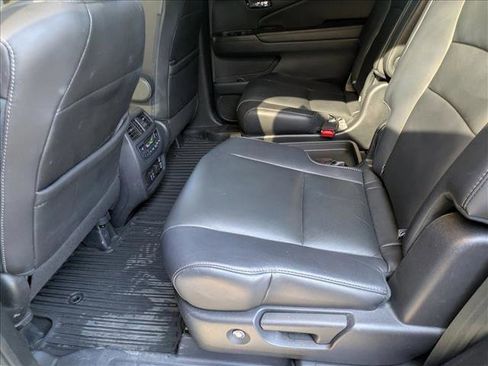 Used 2020 Honda Pilot Touring image 25