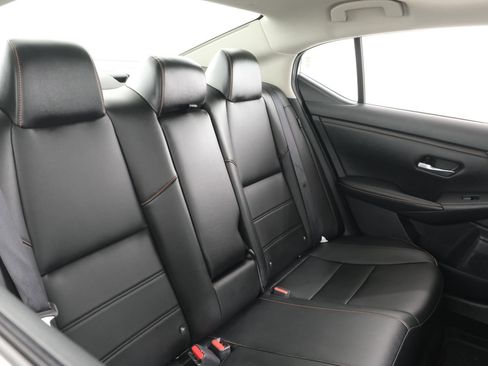 Used 2021 Nissan Sentra SR w/ SR Premium Package FWD image 37