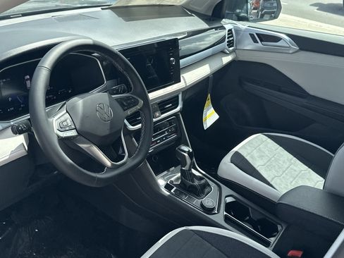 New 2026 Volkswagen Taos SE AWD/4WD image 13