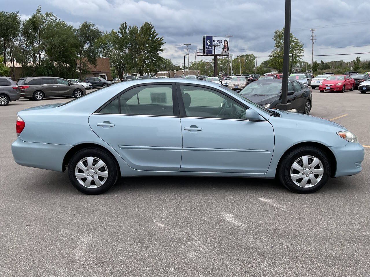 Used 2005 Toyota Camry FWD image 9