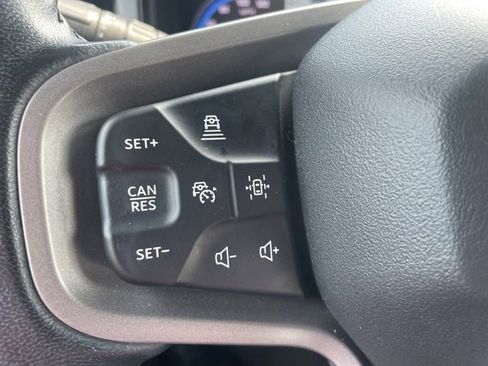 Used 2023 Ford Bronco Wildtrak image 21