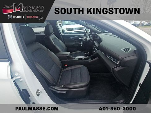 Used 2024 Buick Envista Sport Touring w/ Convenience I Package FWD image 18