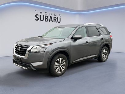 Used 2023 Nissan Pathfinder SL