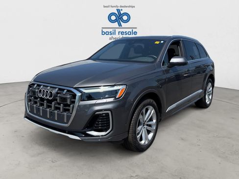 Used 2025 Audi Q7 3.0T Premium Plus AWD/4WD image 2