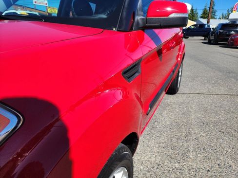 Used 2012 Kia Soul + FWD image 32