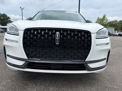 Used 2023 Lincoln Corsair Reserve w/ Equipment Group 201A AWD/4WD image 5