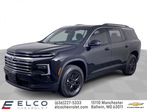 Used 2024 Chevrolet Traverse LT w/ Enhanced Driving Package AWD/4WD image 1