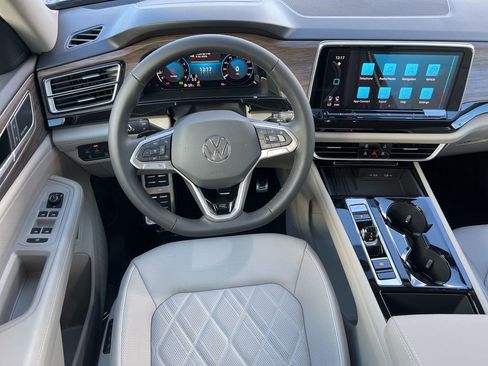 New 2026 Volkswagen Atlas SEL Premium R-Line image 13