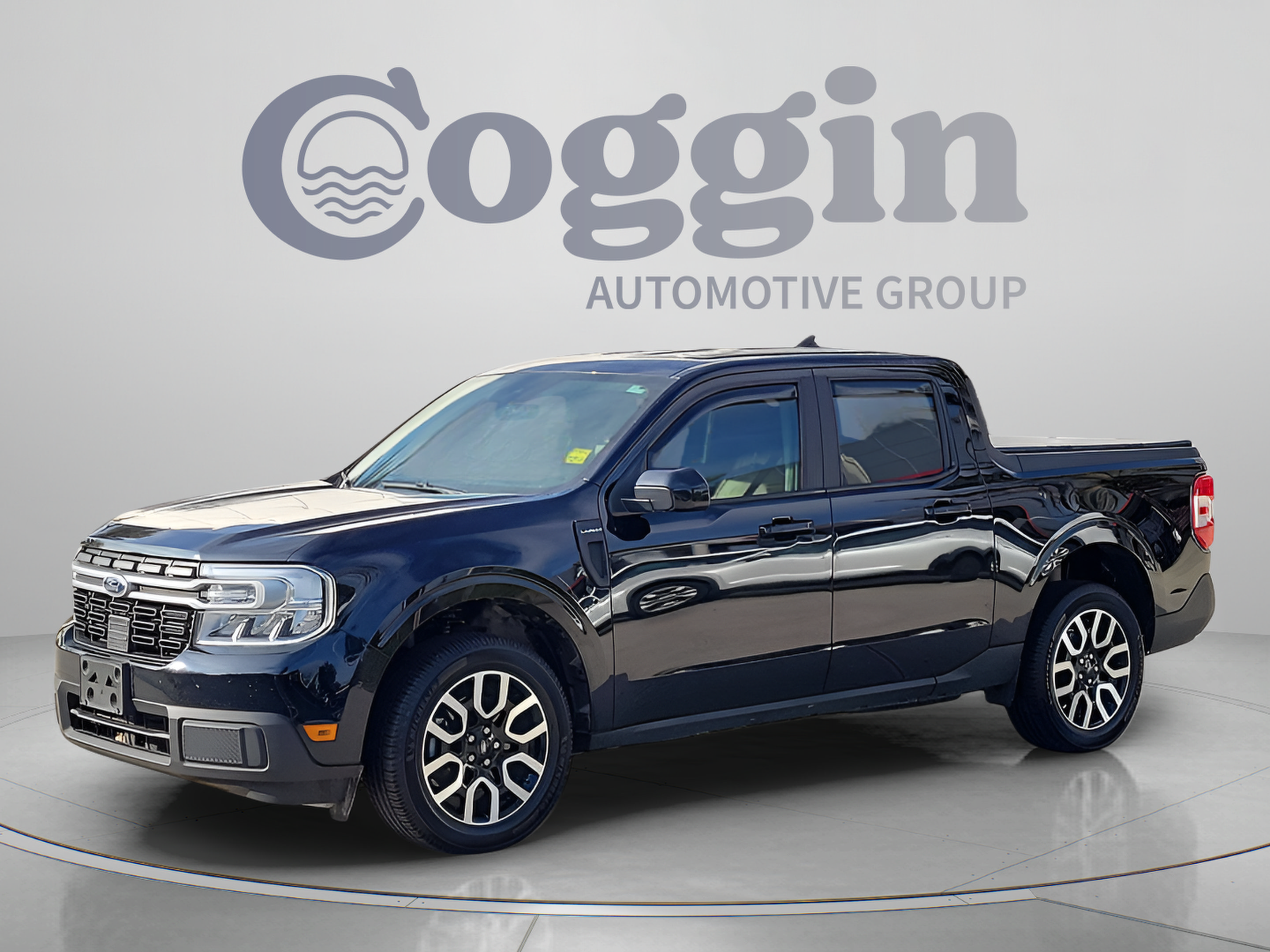 Used 2024 Ford Maverick Lariat FWD image 2