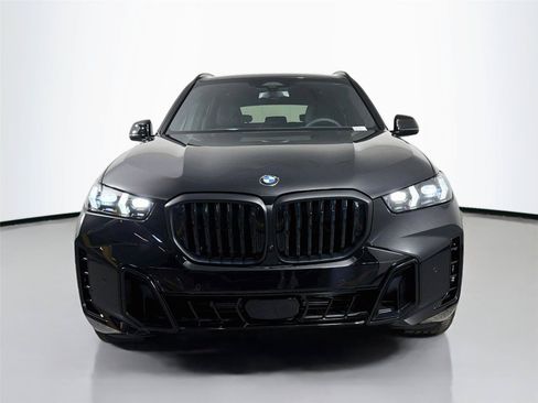 New 2026 BMW X5 xDrive40i w/ M Sport Package AWD/4WD image 2