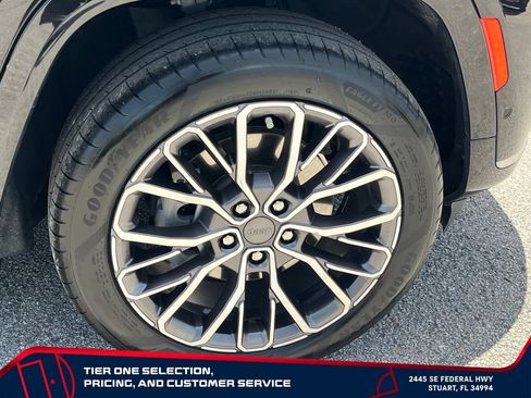 Used 2021 Jeep Grand Cherokee L Summit AWD/4WD image 22
