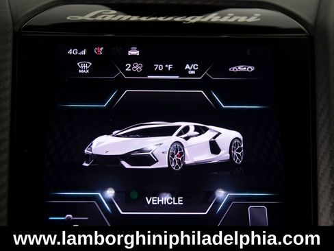 Used 2024 Lamborghini Revuelto AWD/4WD image 17