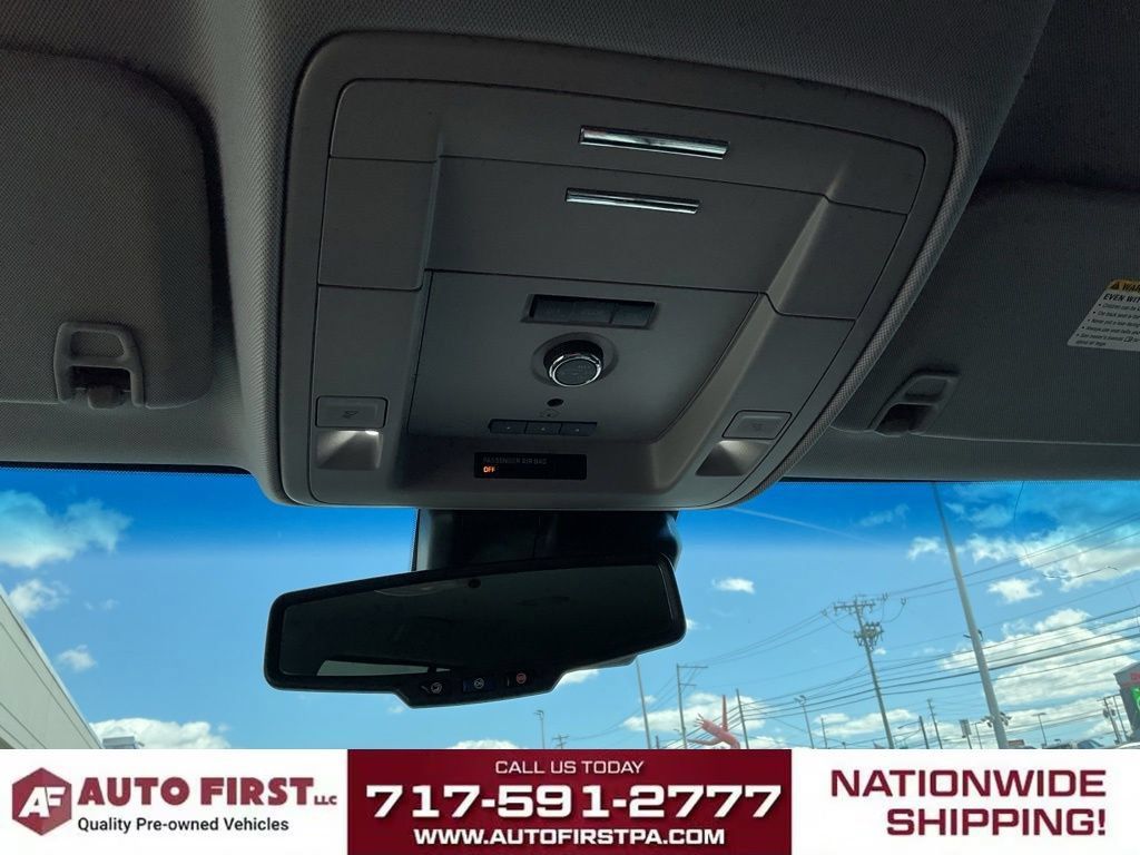 Used 2020 Chevrolet Suburban LT AWD/4WD image 33