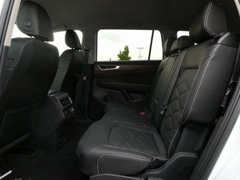 New 2026 Volkswagen Atlas SE AWD/4WD image 32