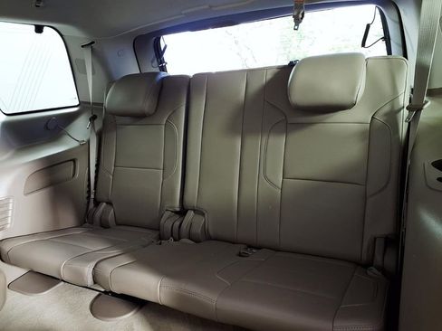 Used 2015 GMC Yukon SLT image 9