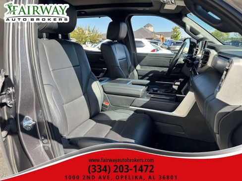 Used 2022 Toyota Tundra Platinum w/ Advanced Package image 12