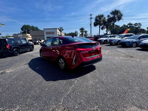 Used 2017 Toyota Prius Prime Advanced FWD image 3