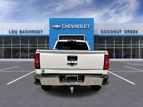 Used 2018 Chevrolet Silverado 1500 LT RWD image 7