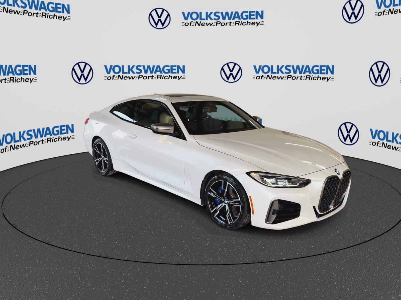 Used 2022 BMW M440i Coupe RWD image 2