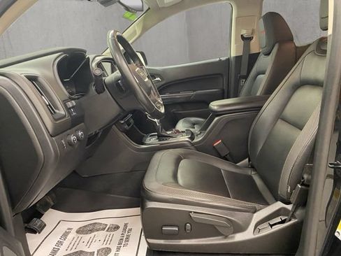 Used 2022 GMC Canyon AT4 w/ Trailering Package AWD/4WD image 7