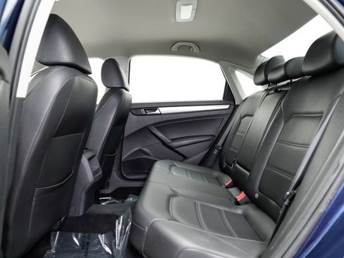 Used 2014 Volkswagen Passat 1.8T Wolfsburg Edition FWD image 23