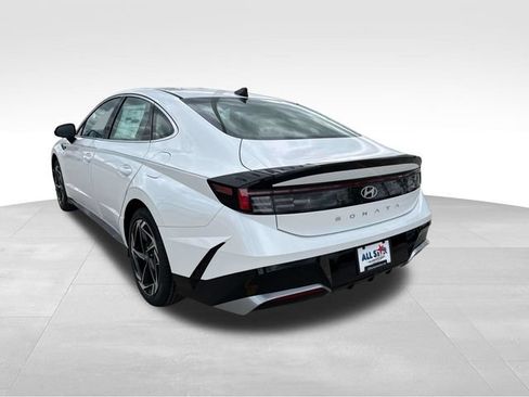 Used 2026 Hyundai Sonata SEL FWD image 8