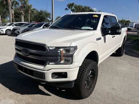 Used 2018 Ford F150 Platinum w/ Equipment Group 701A Luxury AWD/4WD image 3