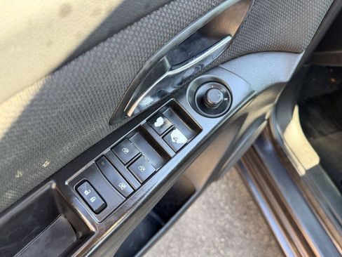 Used 2016 Chevrolet Cruze LT FWD image 7