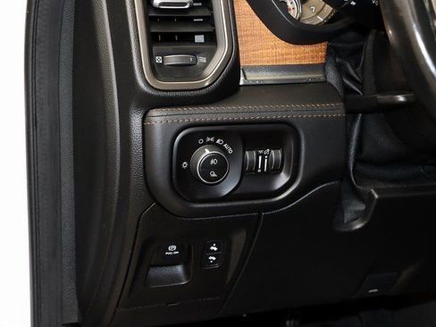 Used 2021 RAM 1500 Limited AWD/4WD image 28