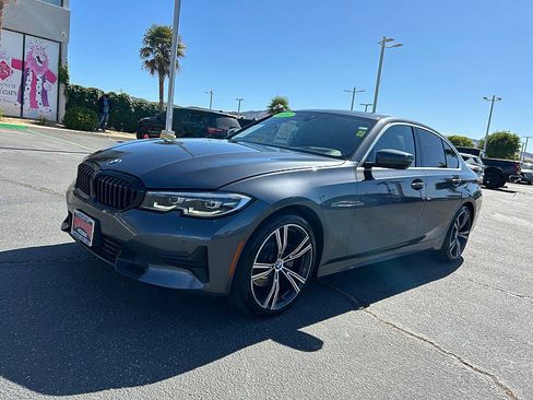 Used 2020 BMW 330i Sedan w/ Premium Package RWD image 4