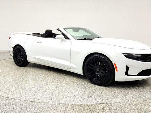 Used 2020 Chevrolet Camaro LT RWD image 3