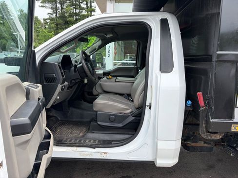 Used 2020 Ford F550 4x4 Regular Cab Super Duty image 19