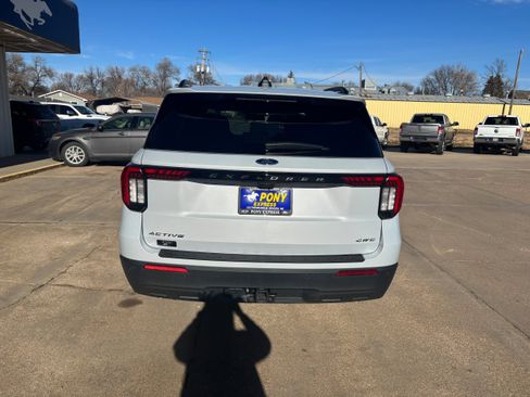 New 2026 Ford Explorer Active image 4