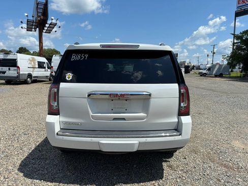 Used 2016 GMC Yukon Denali w/ Open Road Package RWD image 3