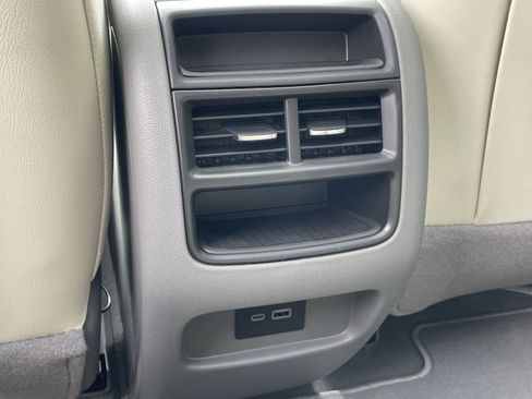 New 2025 Cadillac XT5 Premium Luxury image 19