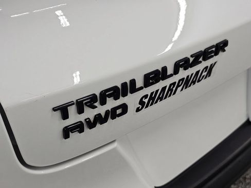 Used 2023 Chevrolet TrailBlazer RS AWD/4WD image 27