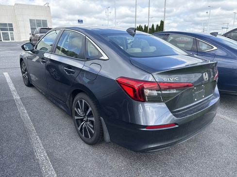 Used 2022 Honda Civic EX image 6