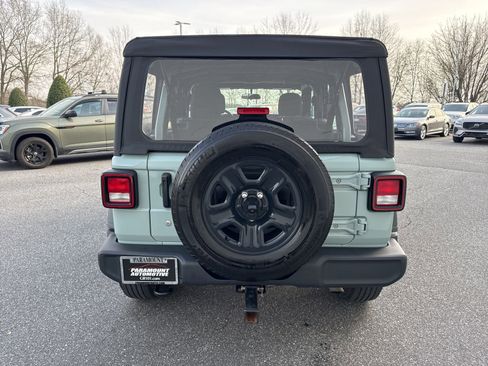 Used 2023 Jeep Wrangler Sport image 6