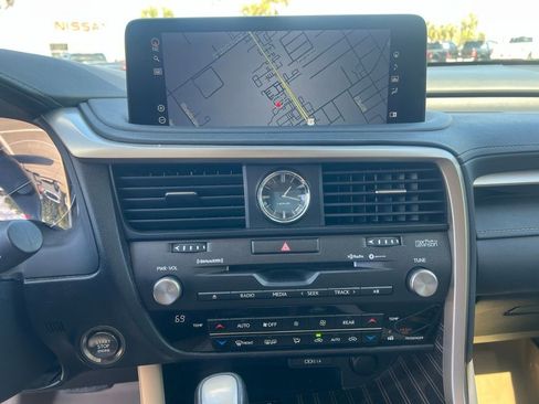 Used 2022 Lexus RX 350L Luxury image 12