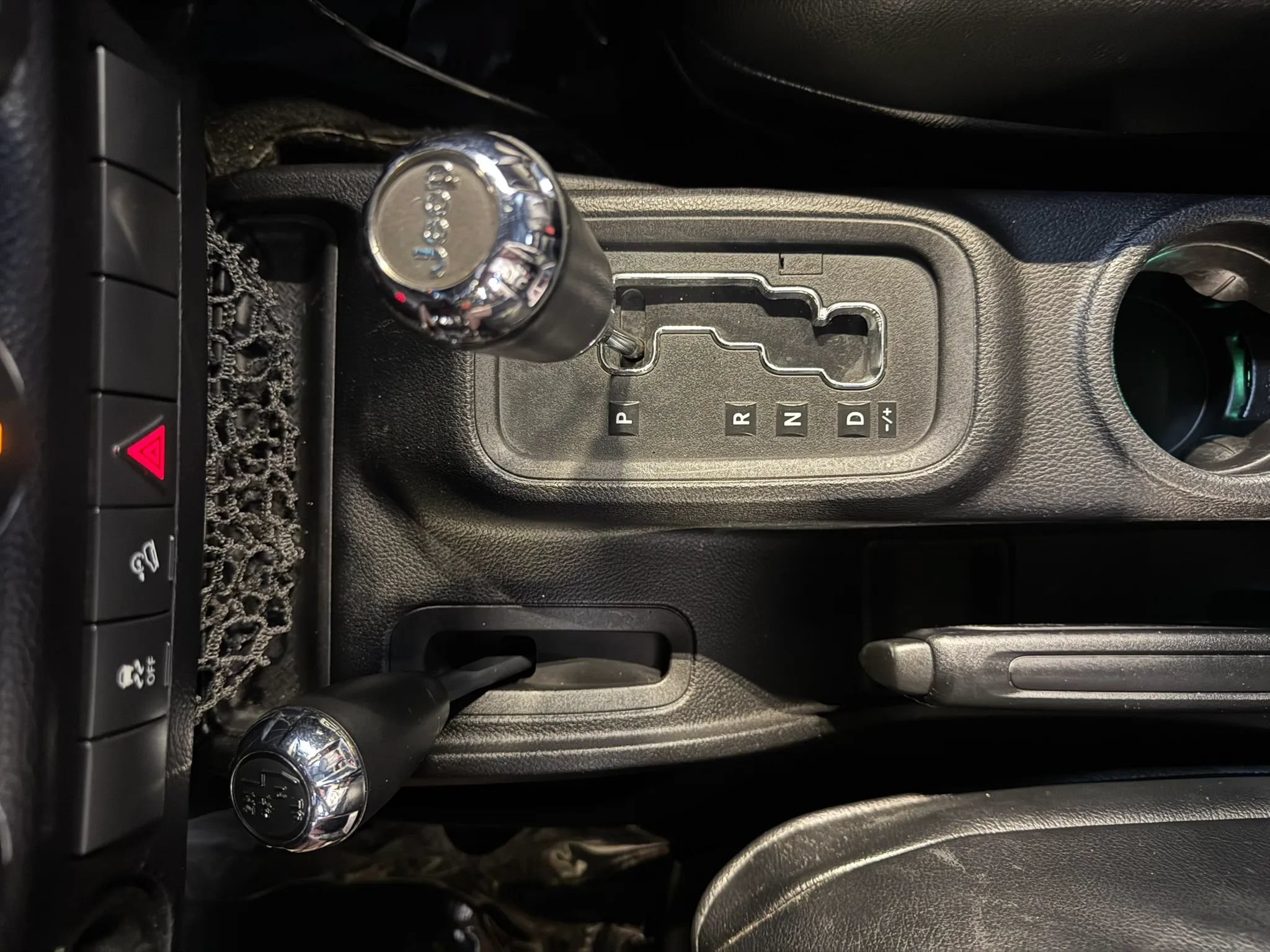 Used 2014 Jeep Wrangler Unlimited Sport w/ Quick Order Package 24S AWD/4WD image 17