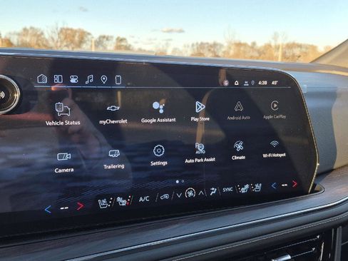 New 2026 Chevrolet Suburban Premier w/ Sun And Tow Package AWD/4WD image 15
