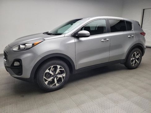 Used 2021 Kia Sportage LX AWD/4WD image 2